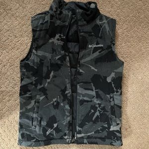 Columbia vest for kids (reversible) size M (10-12)